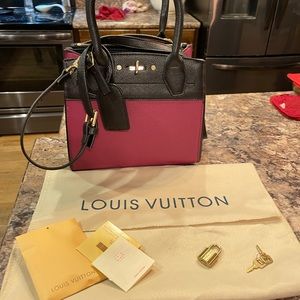 Louis Vuitton Purse